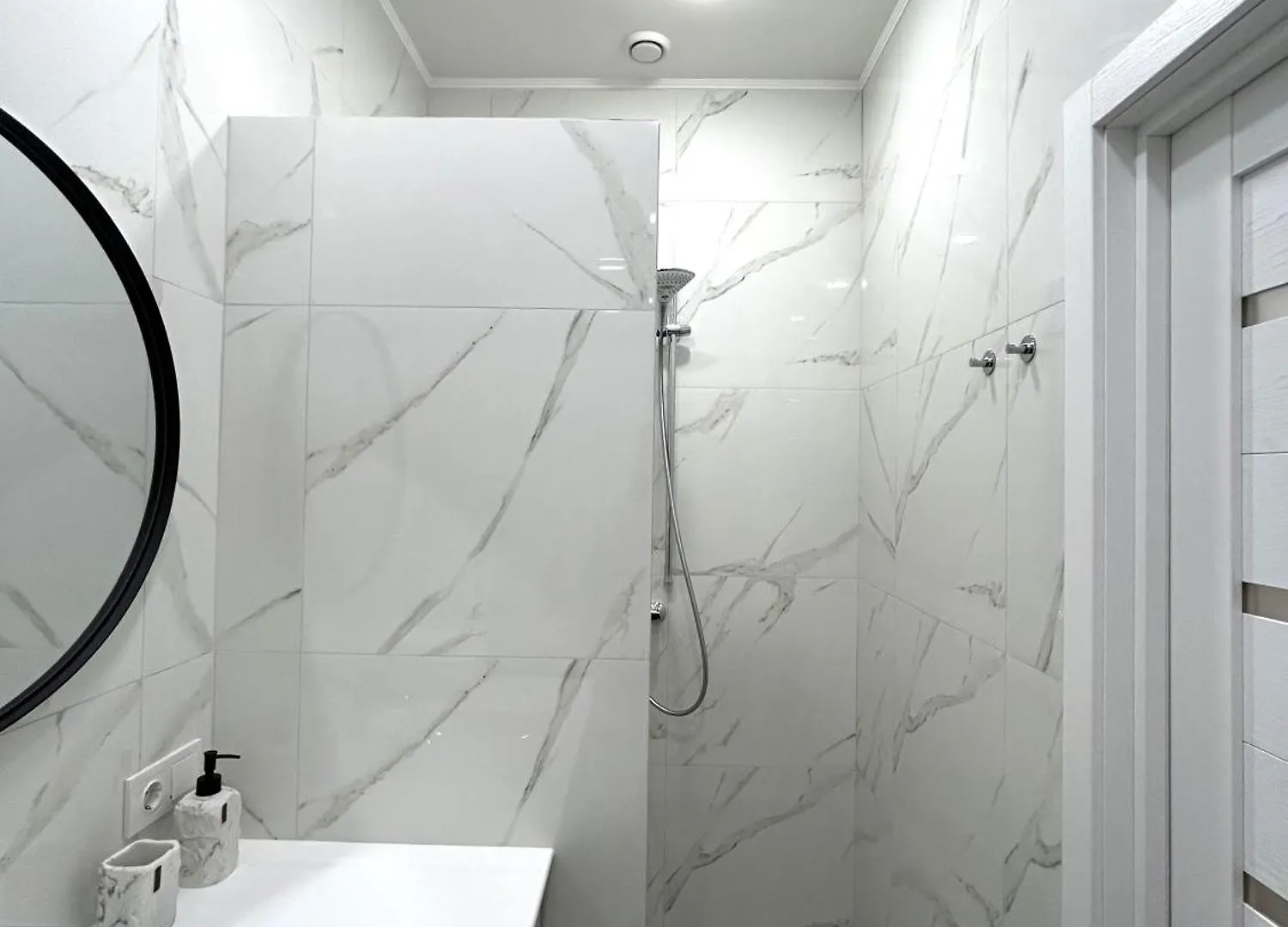 Apartment Modern Apartment, 100M To Opera Lviv