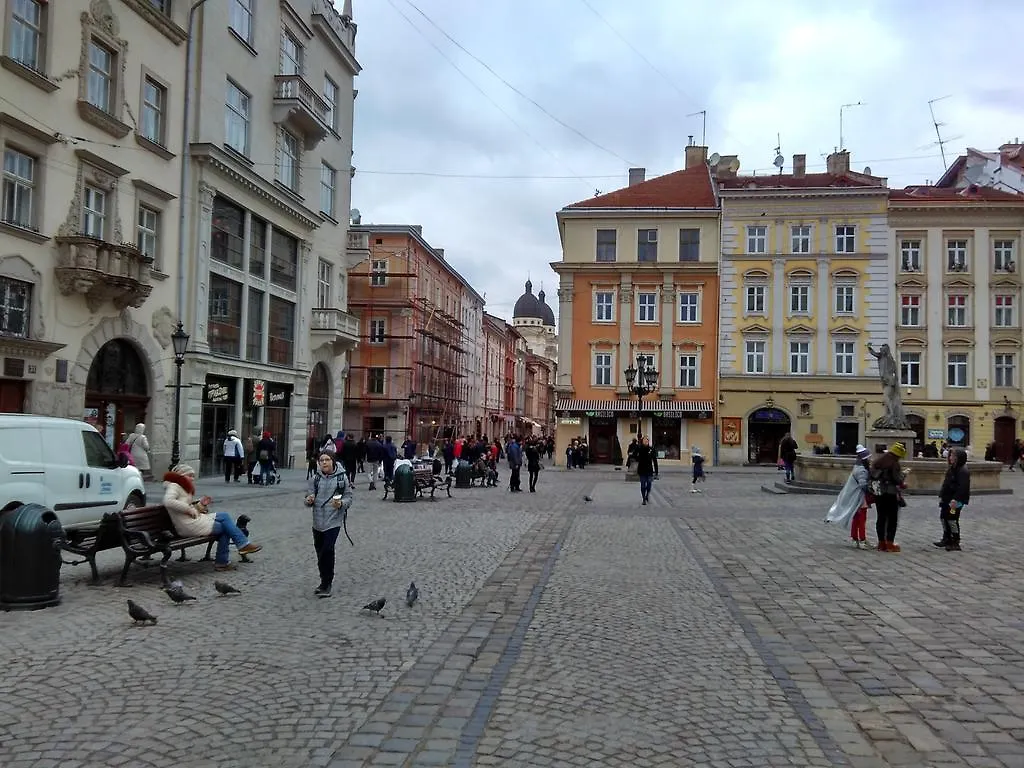 Modern Apartment, 100M To Opera Lviv Apartment